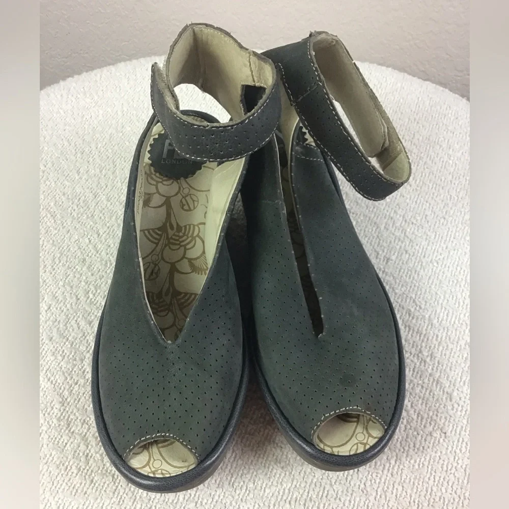 Fly London Yala Perforated Suede Forest Green Peep Toe Ankle Strap Women’s 38